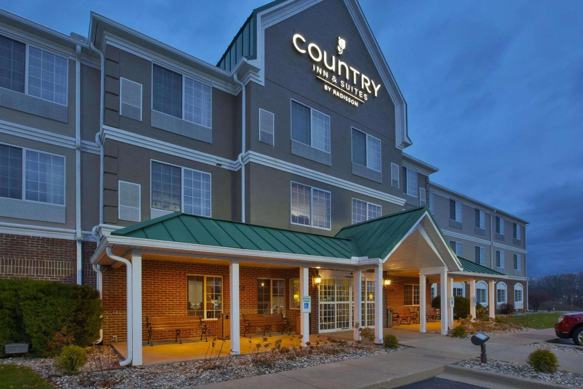 Country Inn & Suites By Radisson, Big Rapids, Mi Luaran gambar