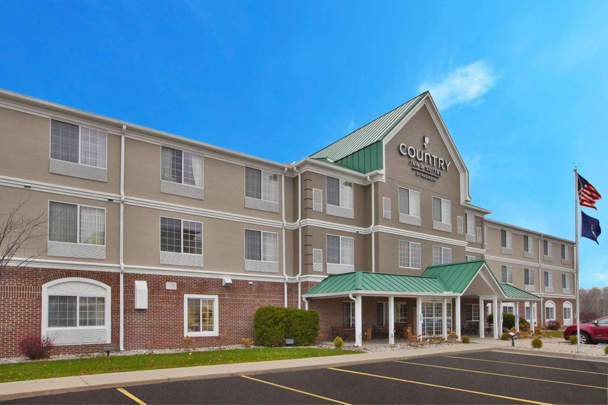 Country Inn & Suites By Radisson, Big Rapids, Mi Luaran gambar