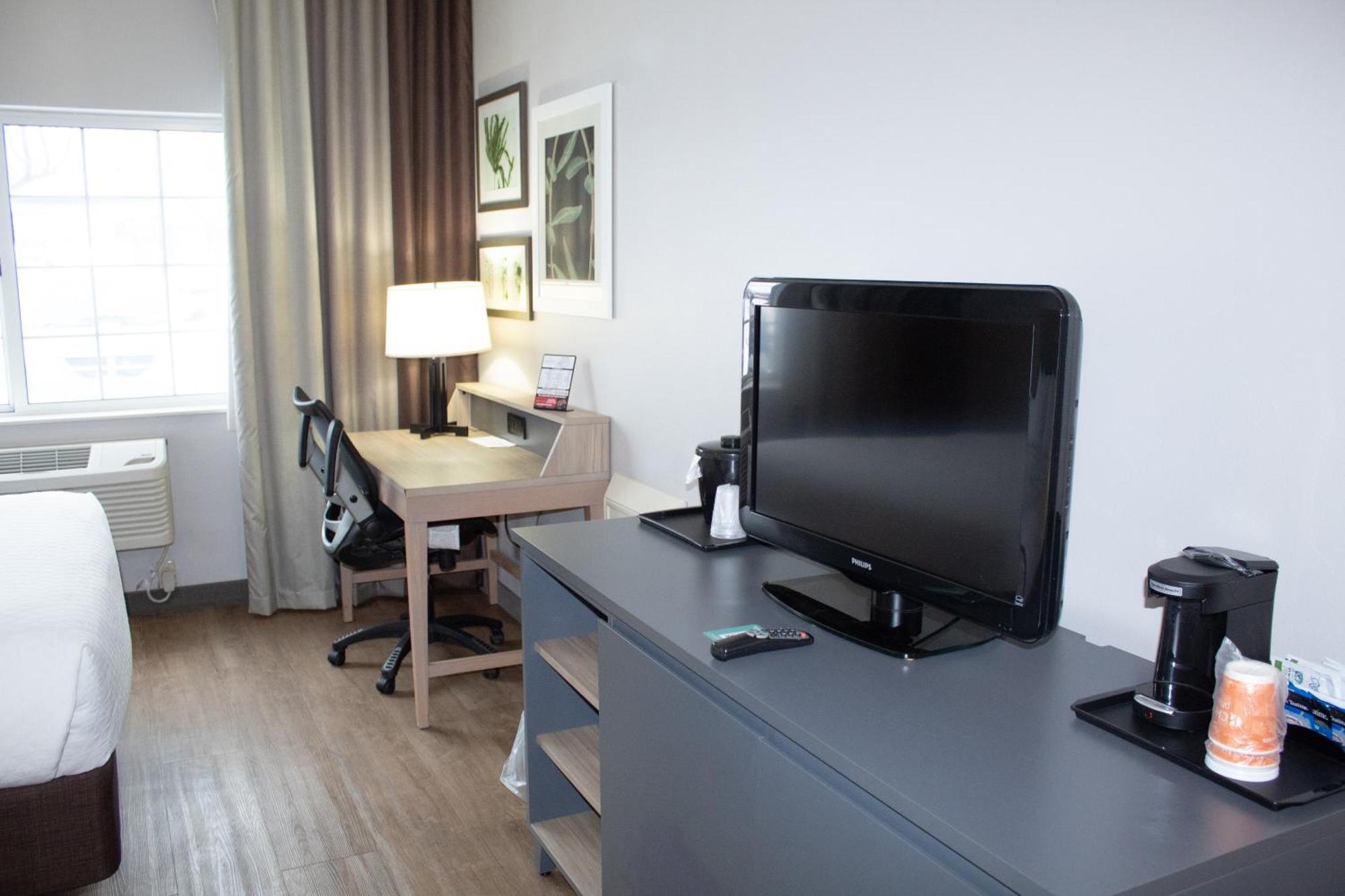 Country Inn & Suites By Radisson, Big Rapids, Mi Luaran gambar