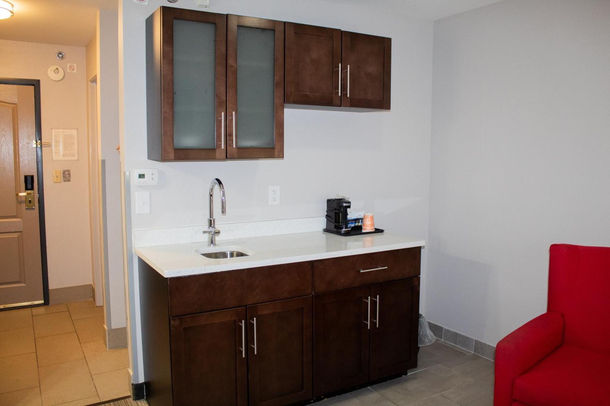 Country Inn & Suites By Radisson, Big Rapids, Mi Luaran gambar